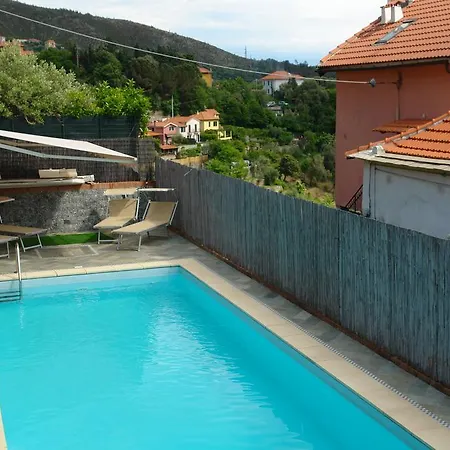 Holiday Villetta Cristallo